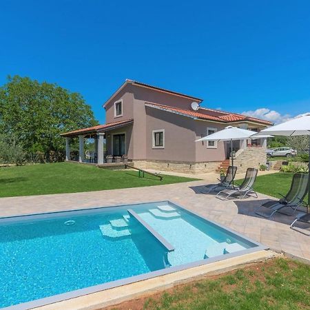 Holiday House Vita Tinjan Ngoại thất bức ảnh