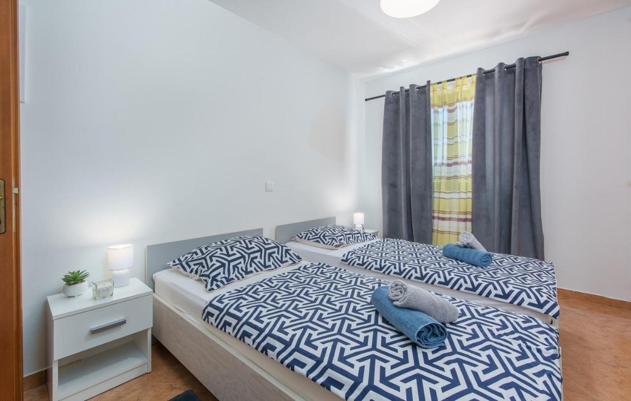 Holiday House Vita Tinjan Phòng bức ảnh